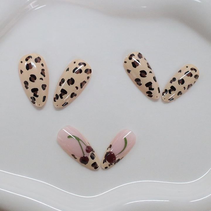 Artistic Nail Art Bowlift