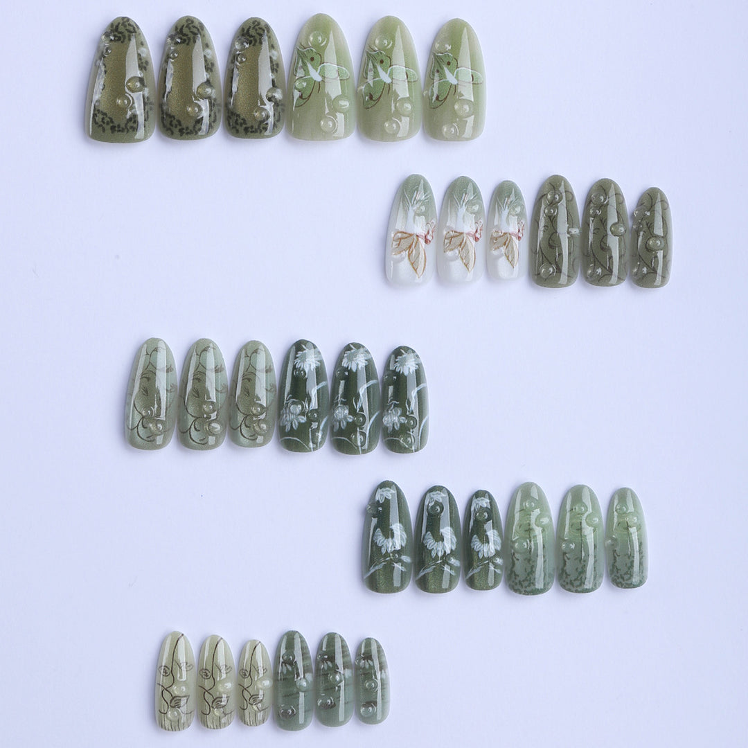 Artificial fingernails with handmade natural motifs Bowlift