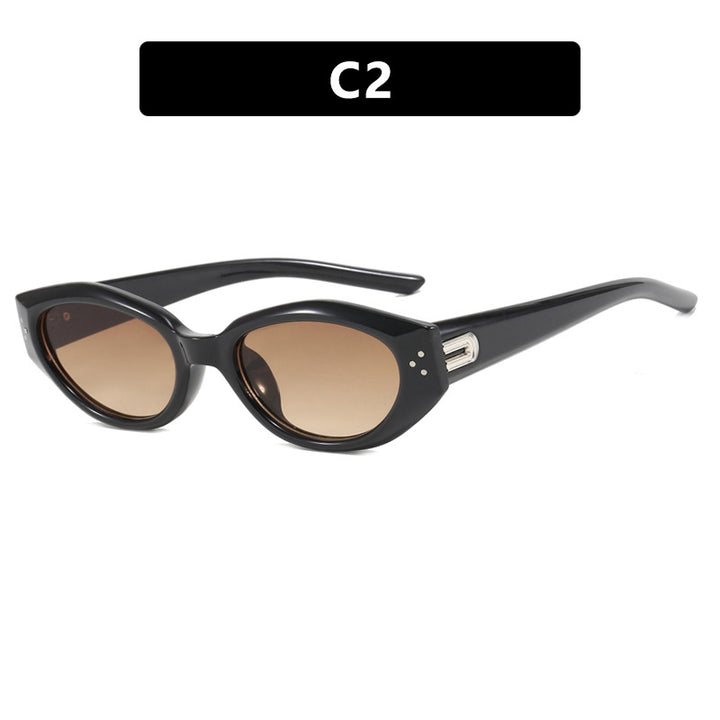 Women Cat-Eye Sunglasses with accentuated transparent frame and UV protection Bowlift