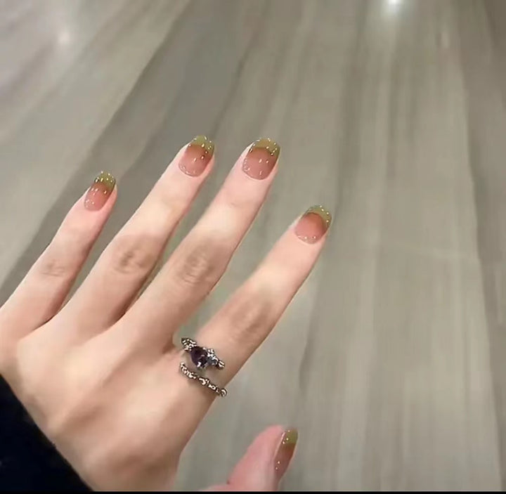 Creative Nail Art Design Bowlift