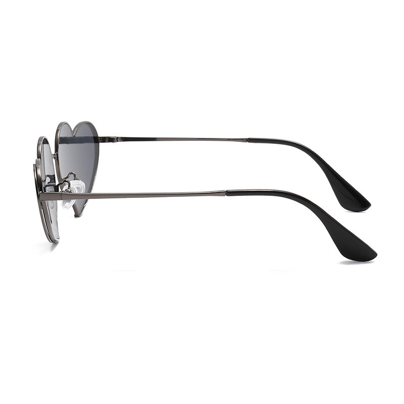 Ladies heart-shaped sunglasses with glamorous frame Bowlift