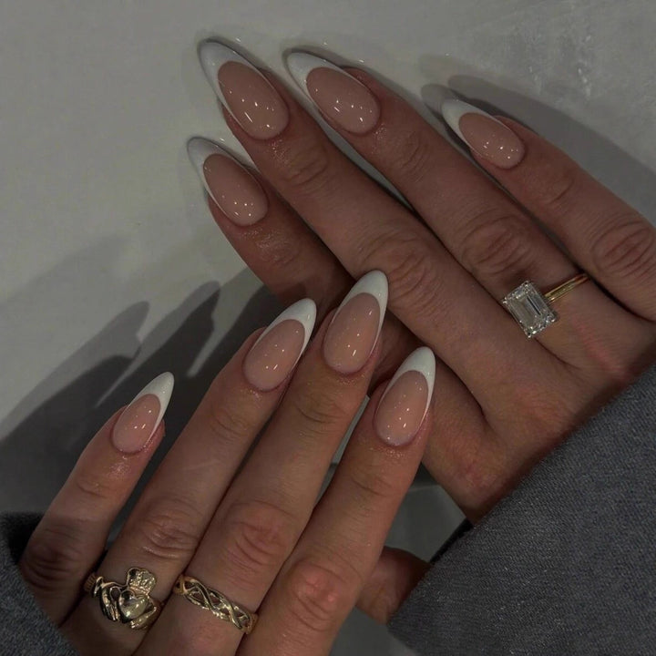 Elegant French Manicure Artificial Nails Bowlift