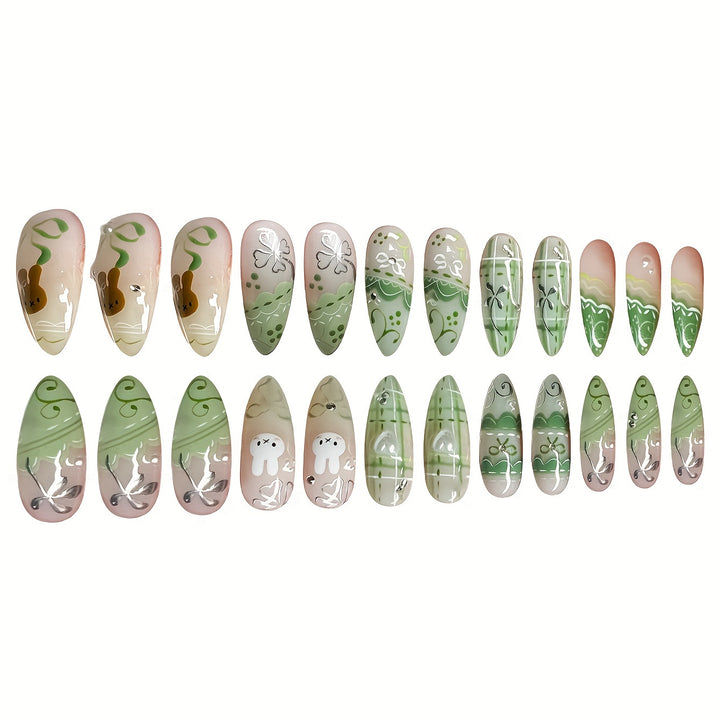 Glamorous Glittery Stiletto Nail Art Bowlift