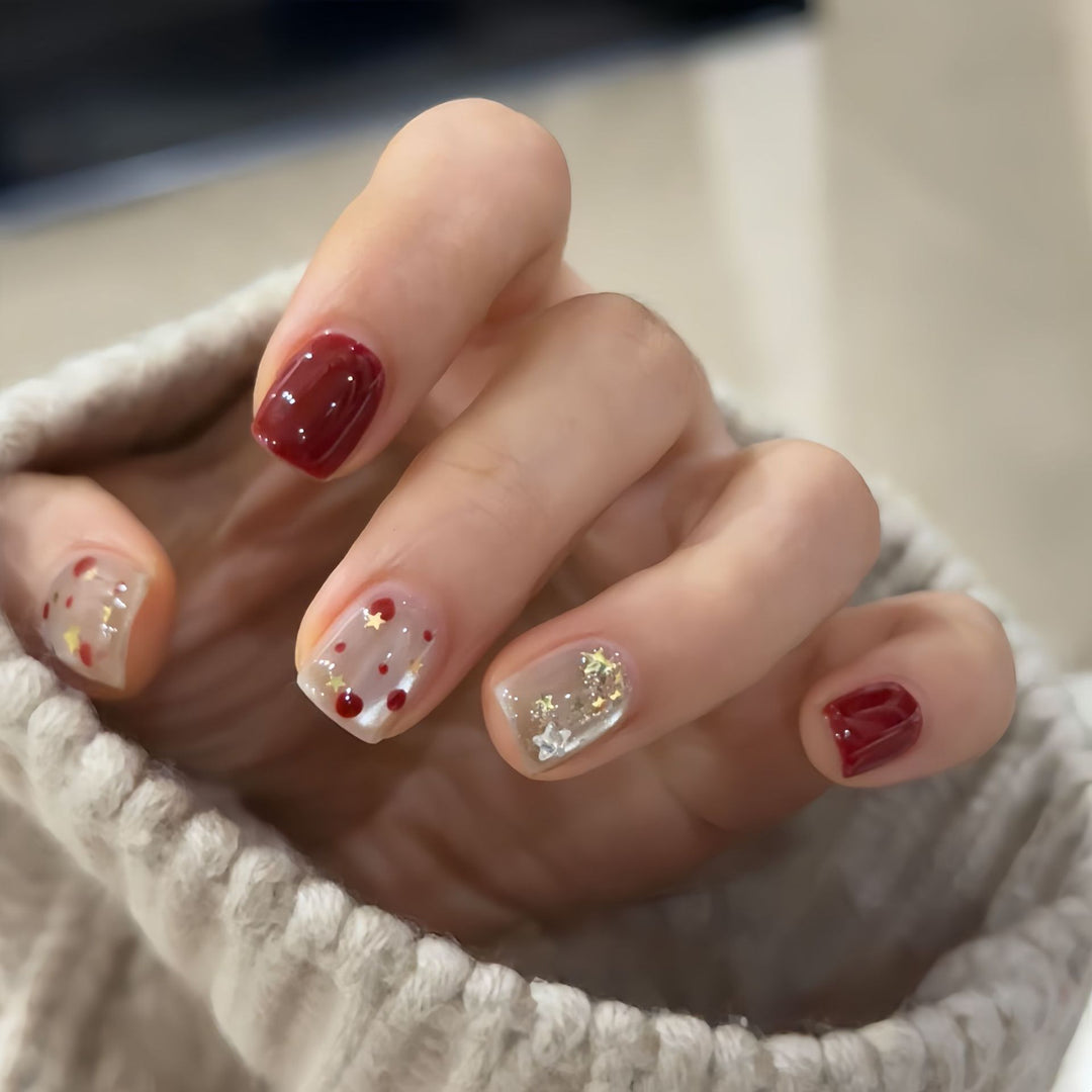 Nail set with sparkling glitter details and creative designs Bowlift