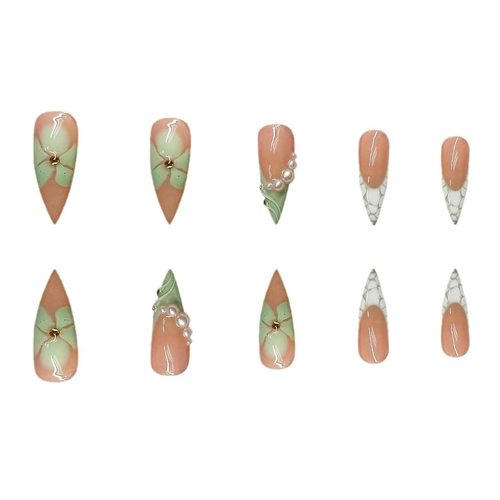 Elegant Stiletto Nail Design Bowlift