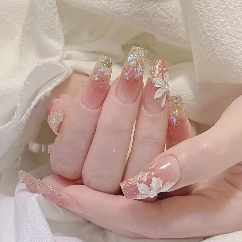 Artificial artificial nails with heart design Bowlift