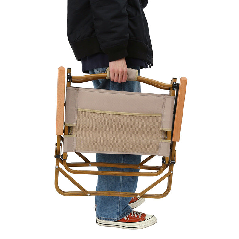 Folding chair with ergonomic design and sturdy frame Bowlift