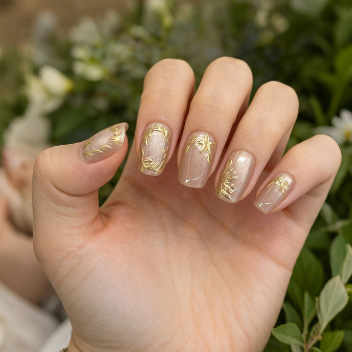 Elegant Press-On Nail Set Bowlift