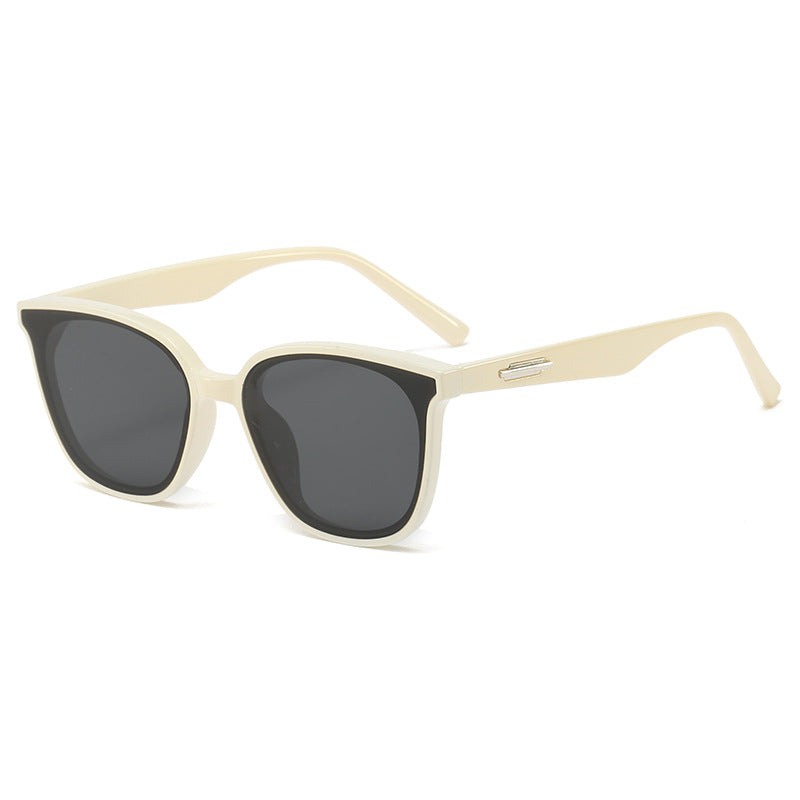 Ladies stylish sunglasses with robust and modern design Bowlift