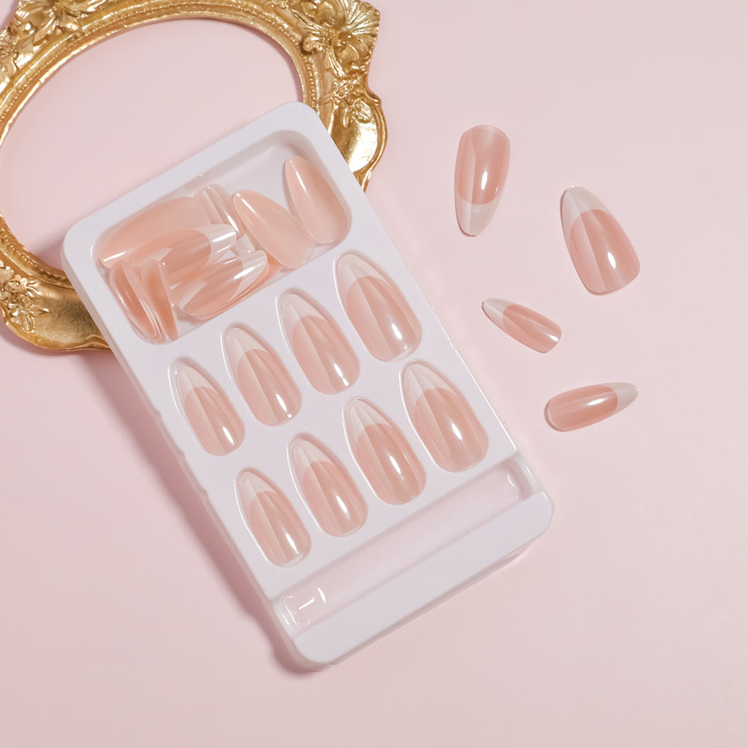 Elegant French Tip Nail Art Set Bowlift