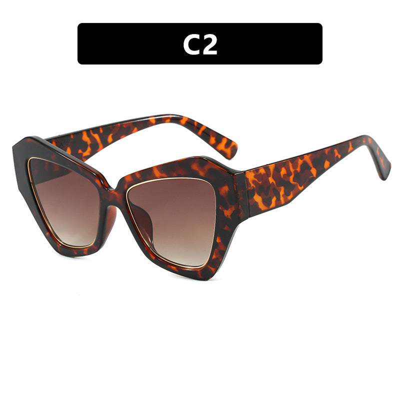 Women's trendy Cat-Eye sunglasses with elegant frame and UV protection Bowlift