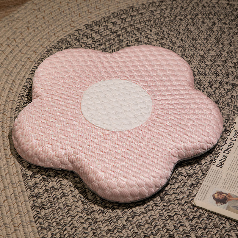 Flower cushion with breathable surface Bowlift