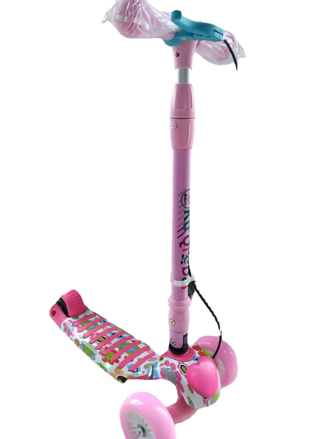 Compact Three-Wheeled Kick Scooter Bowlift