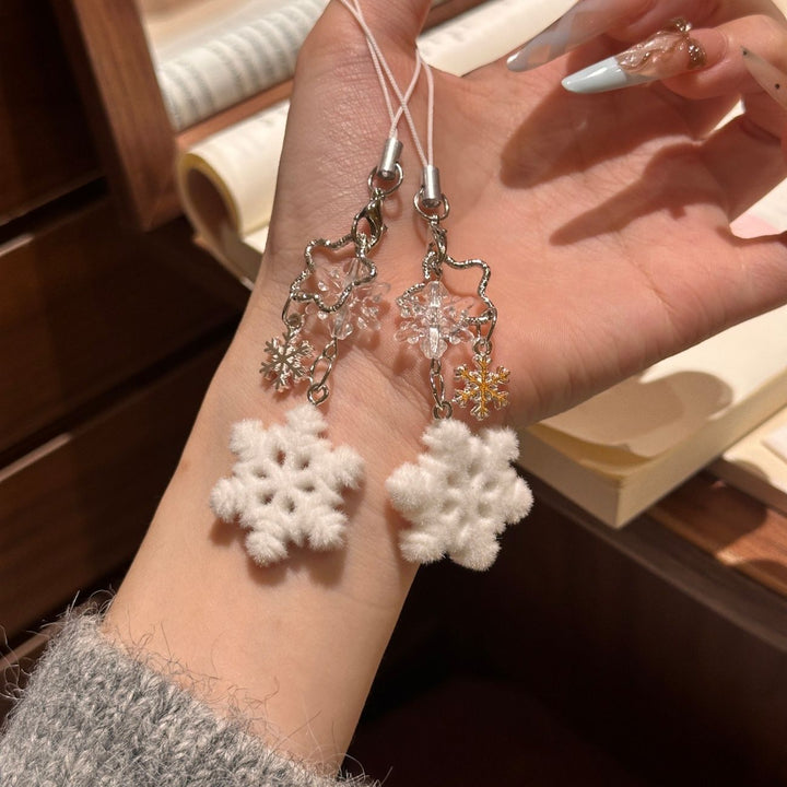 Winter-Themed Mobile Phone Charm Bowlift