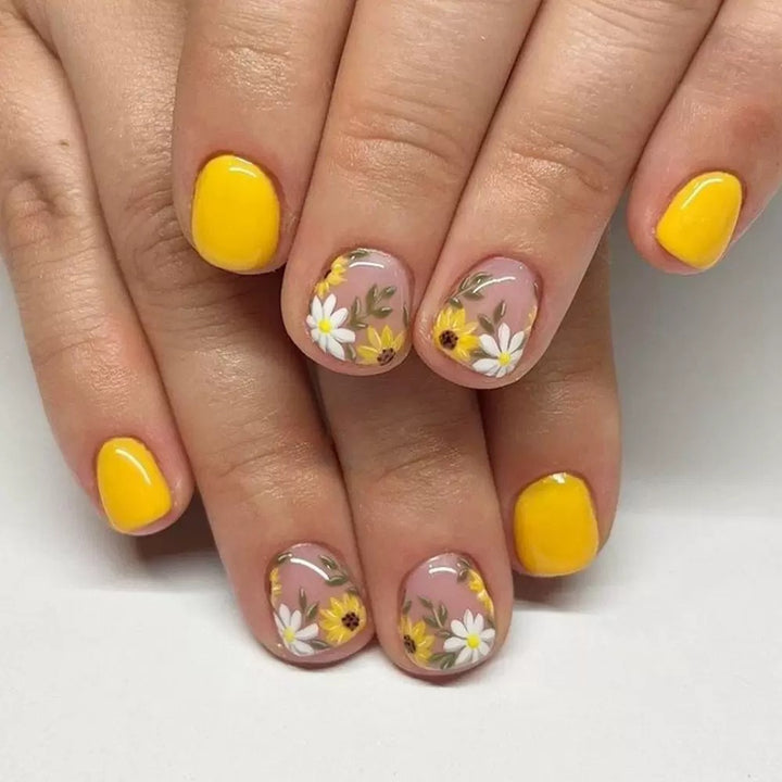 Creative Nail Design Set with Floral Accents Bowlift