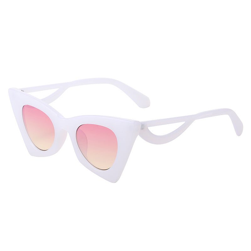 Women's Cat-Eye Sunglasses with Elegant Design Elements Bowlift
