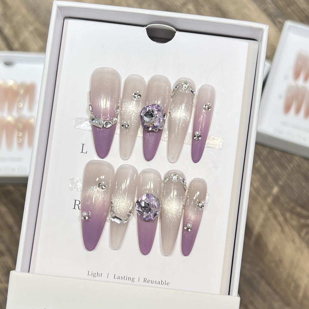 Elegant Stiletto Press-On Nails with Gemstone Accents Bowlift