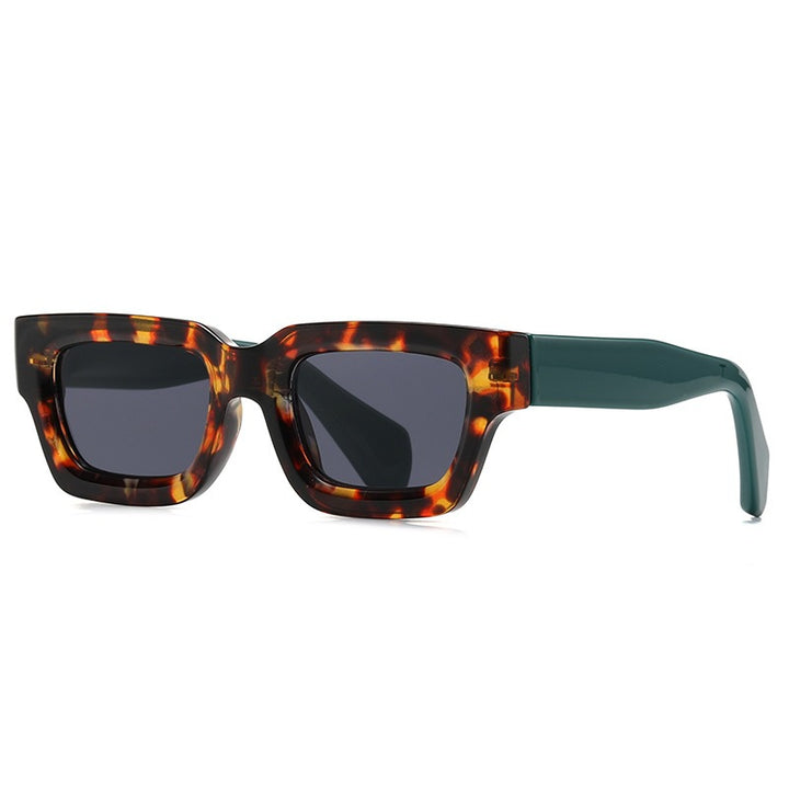 Women's oversized sunglasses in a modern, angular design Bowlift