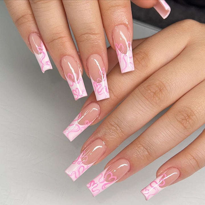 Artistic Long Press-On Nails with Heart Design Bowlift