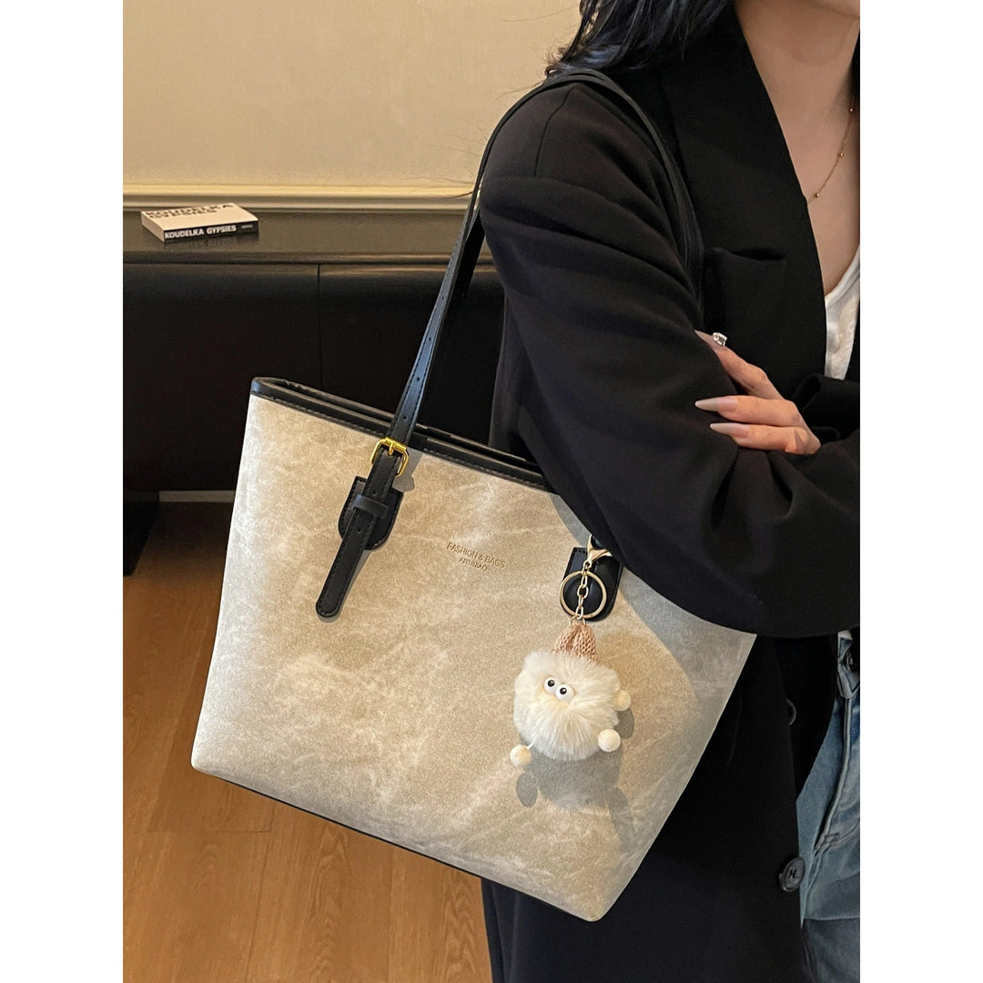 Spacious Multi-Functional Tote Bag Bowlift