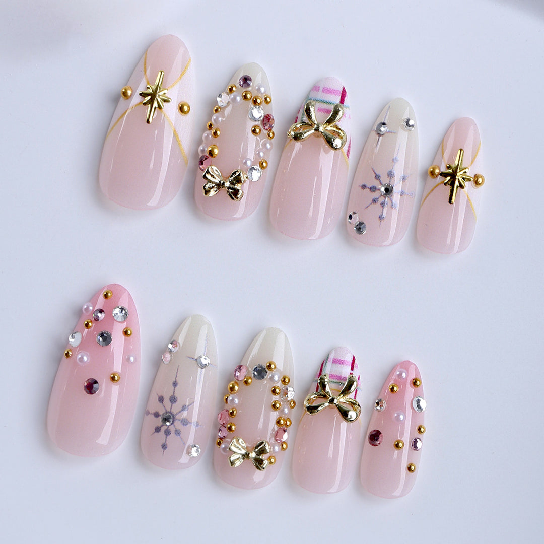 Artificial nails with luxurious 3D applications and elegant decorations Bowlift