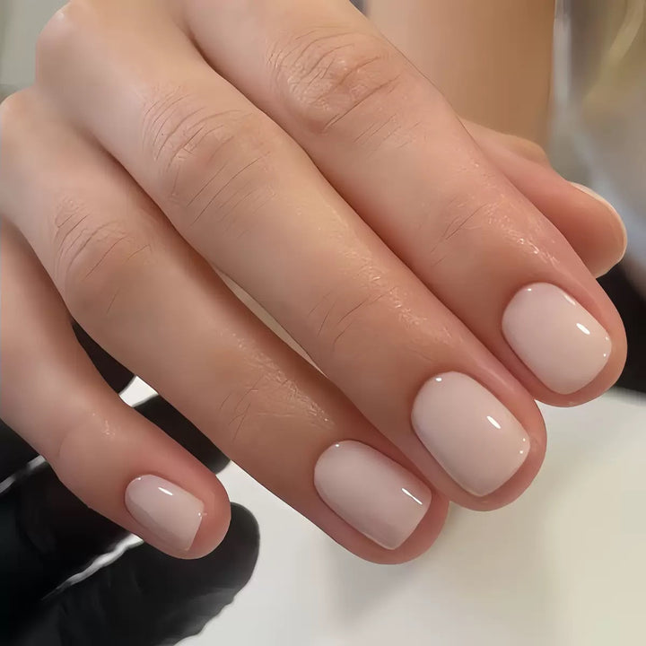 Premium Artificial Nail Set with Natural High Gloss Finish Bowlift