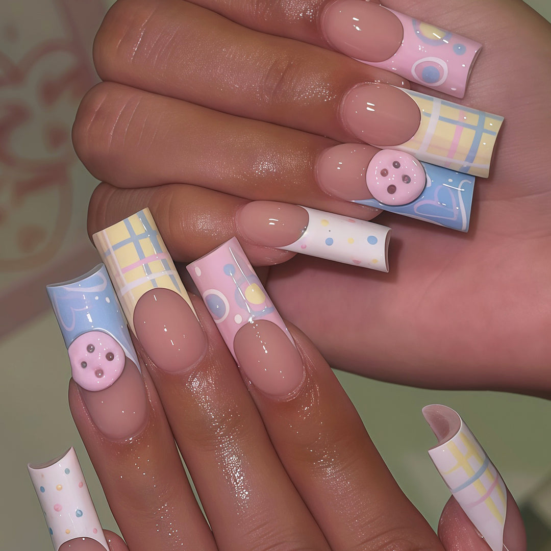 Decorative Long Press-On Nail Art Tips Bowlift