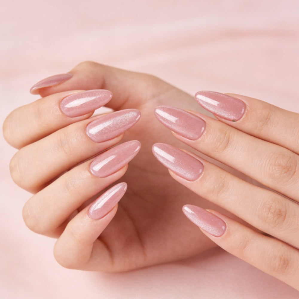 Artificial nails with sparkling finish and elegant design Bowlift