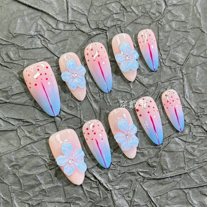 Artistic Floral and Star-Embellished Press-On Nail Set Bowlift