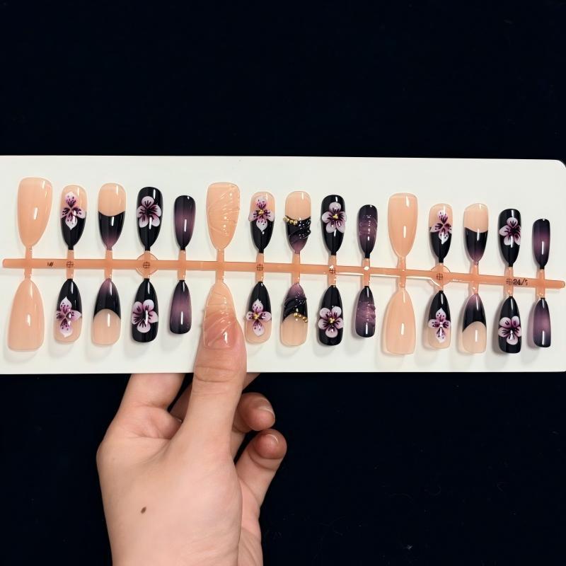 Floral-Patterned Press-On Nail Set Bowlift