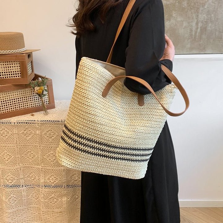 Versatile straw tote bag with leather handles Bowlift