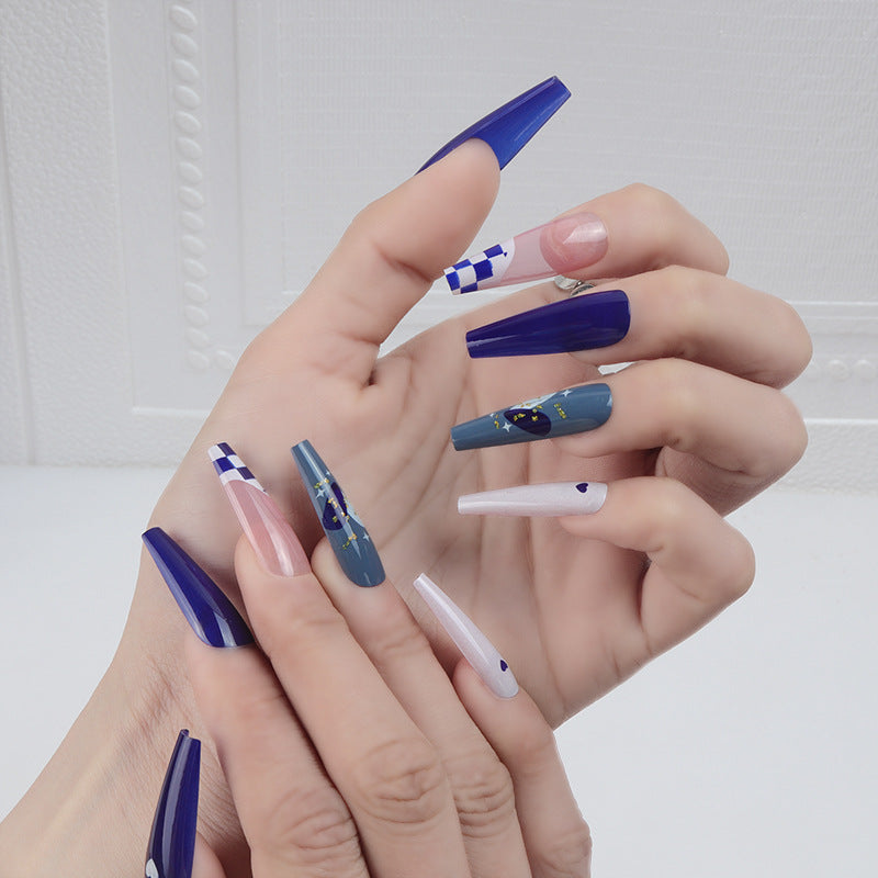 Artistic Press-On Nail Set with Geometric Patterns Bowlift