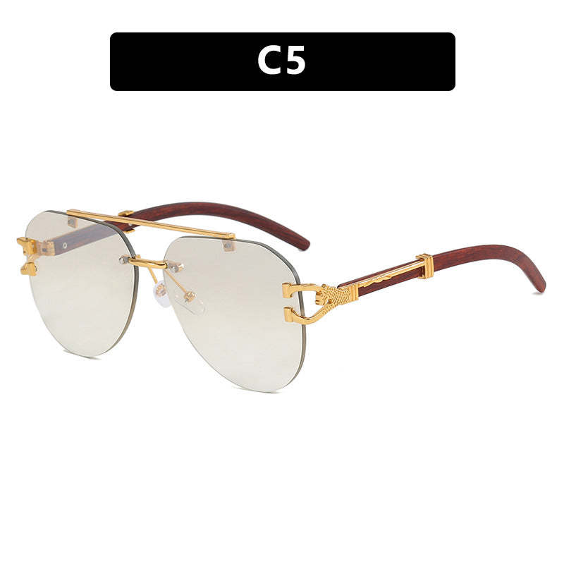 Ladies fashionable pilot sunglasses with luxurious metal accents and wood details Bowlift