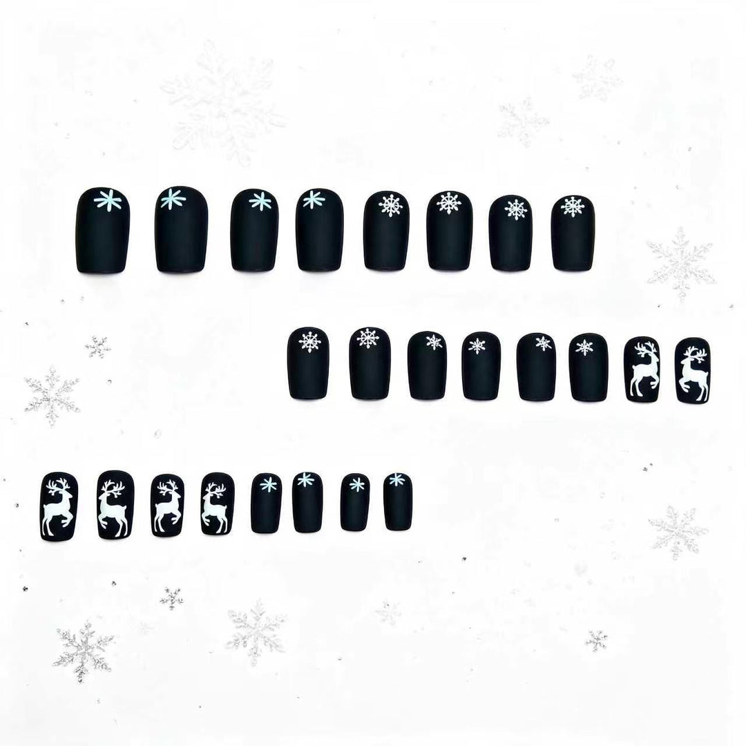 Artistic Holiday-Themed Nail Art Bowlift