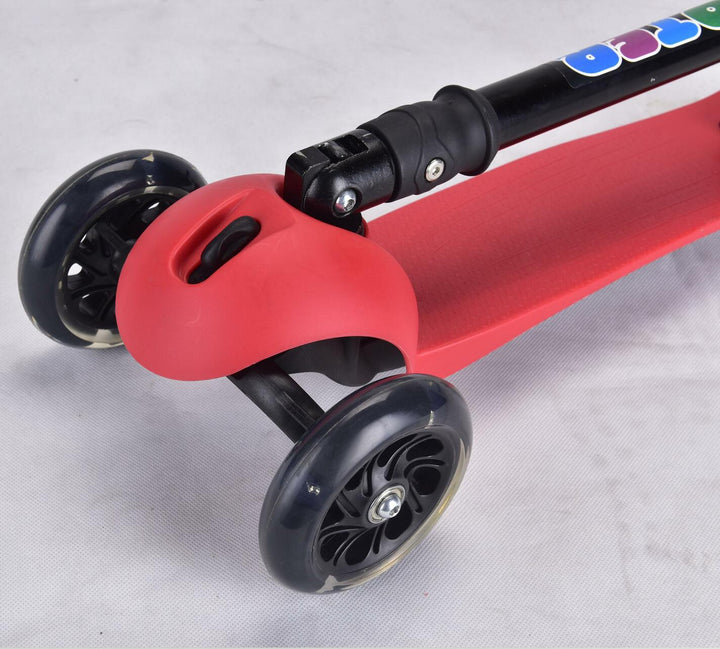 Three-Wheeled Adjustable Kick Scooter Bowlift
