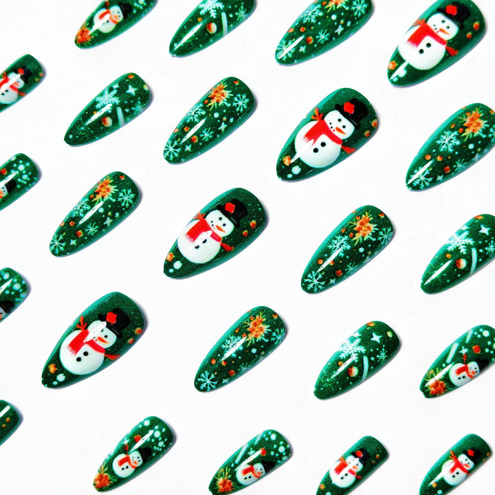Artificial nails with festive snowman design Bowlift