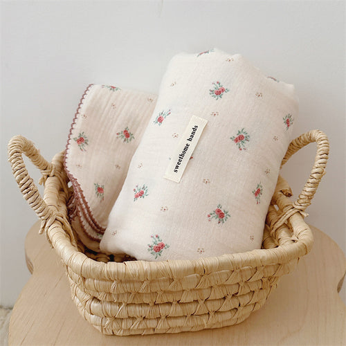 Unisex cuddly muslin blanket with elegant floral pattern Bowlift