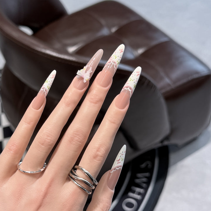 Elegant Floral Stiletto Press-On Nail Art Set Bowlift