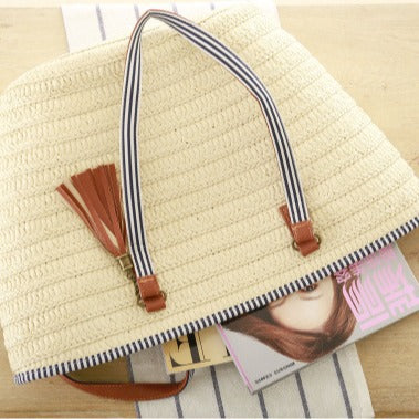 Braided Beach Bag with Elegant Leather Handles Bowlift