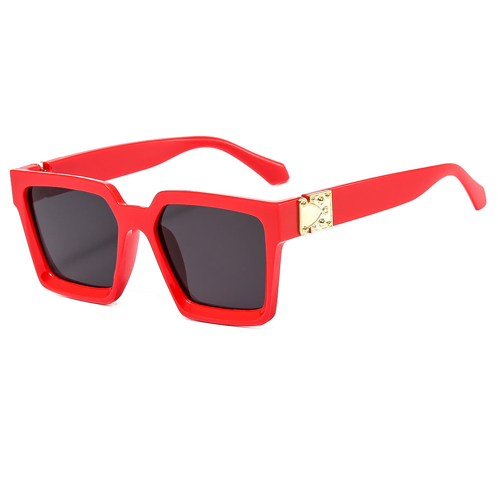 Women stylish square sunglasses with golden accents Bowlift