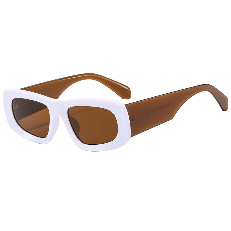 Women's fashionable sunglasses in modern square design Bowlift