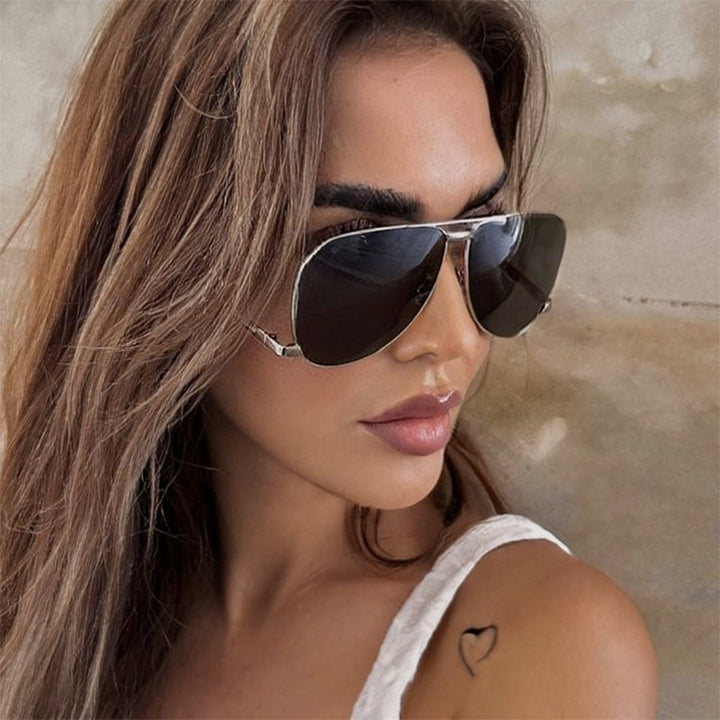 Women’s airplane sunglasses with modern metal frame and polarized lenses Bowlift