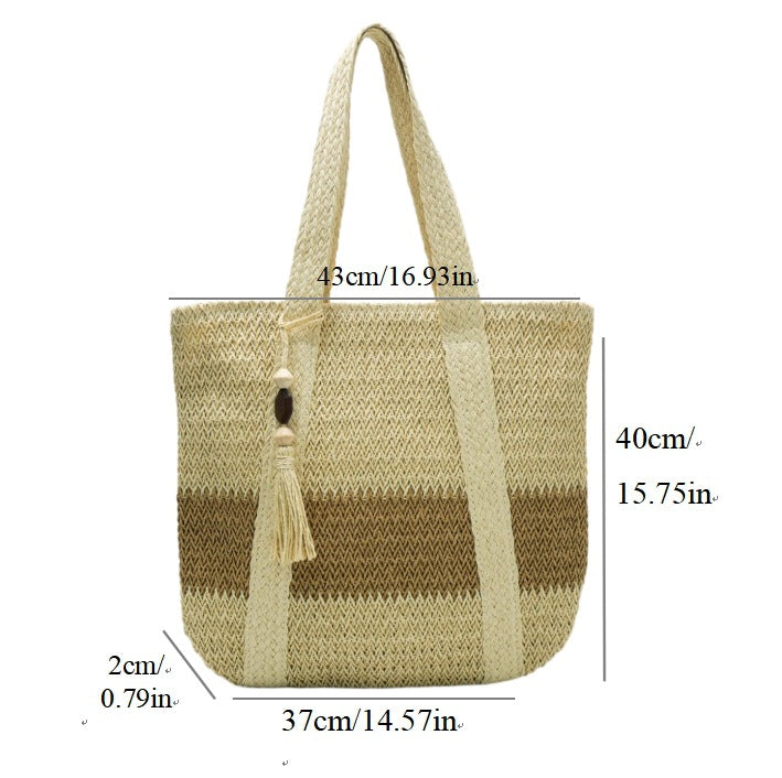 Generous shoulder bag made of natural material Bowlift