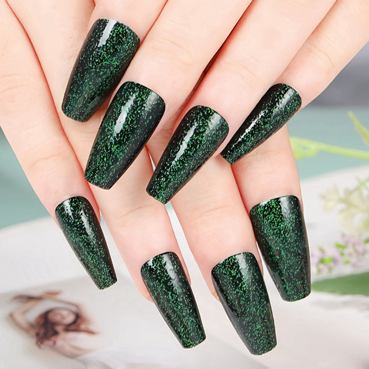 Glamorous Glitter Artificial Nails Bowlift