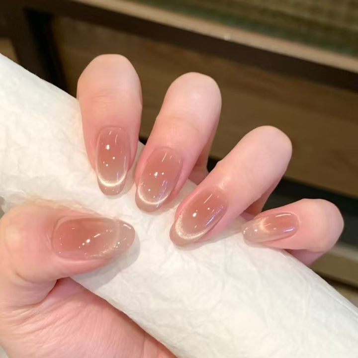 Artificial nails with elegant French tip design Bowlift