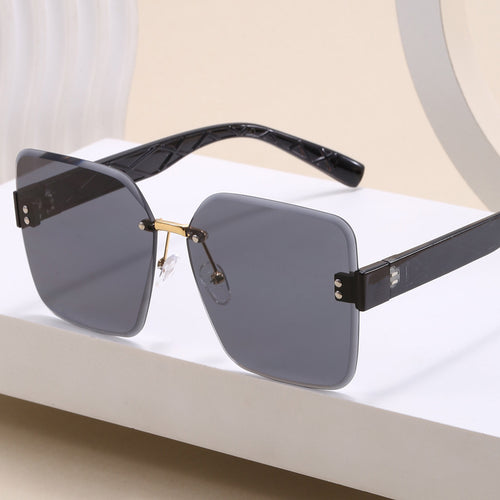 Women oversized square sunglasses with fashionable decor Bowlift
