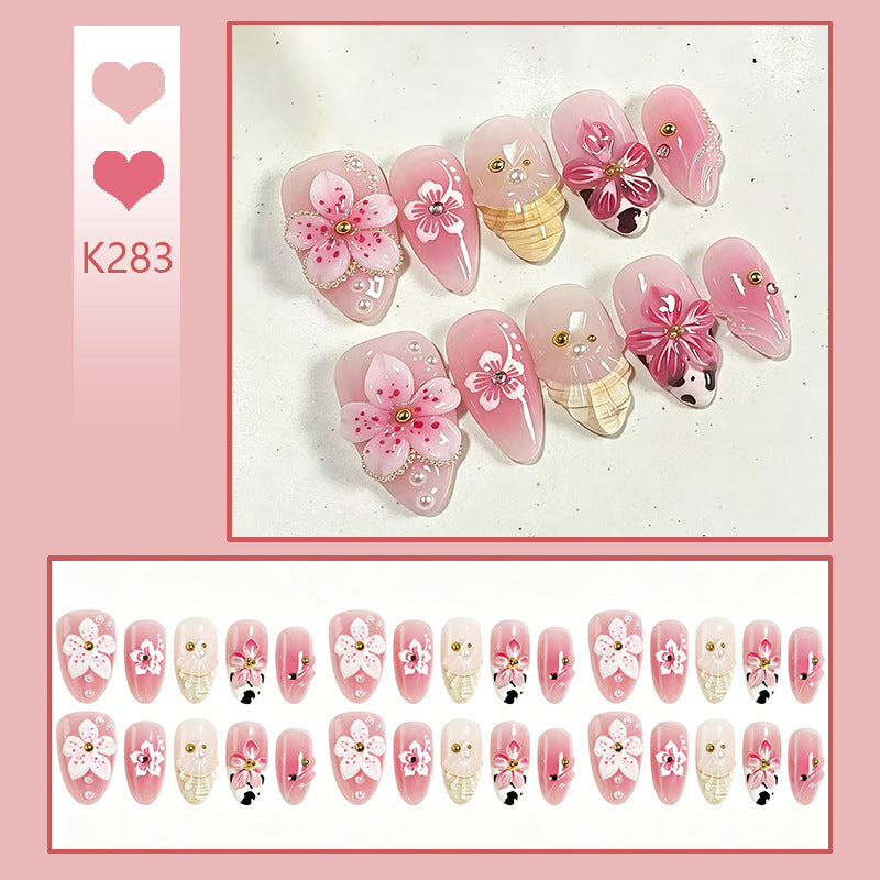 Luxurious artificial nails with floral decorations Bowlift