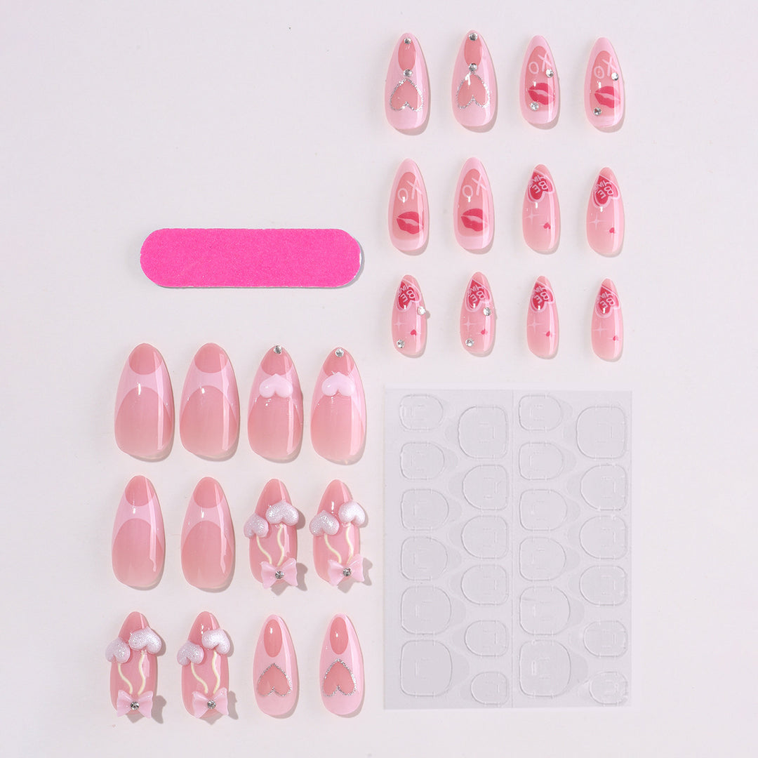 Artificial nail set with playful heart and lip motifs Bowlift