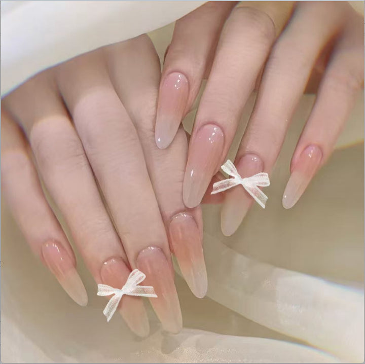 Artful nail designs with cat motif Bowlift