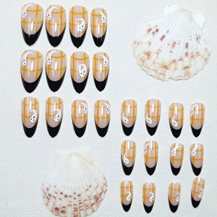 Artistic Halloween-Themed Press-On Nail Set Bowlift